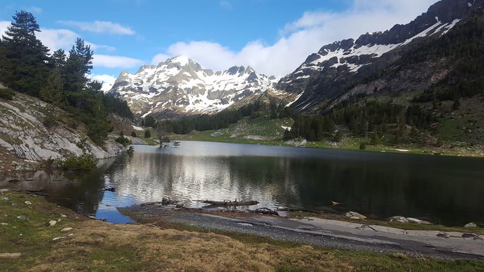 Bpirineos-Las Plazas Benasque Luaran gambar